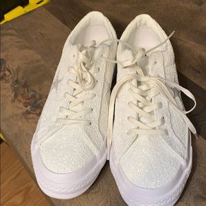 ✨Brand New Bling White Converse Gym Shoes